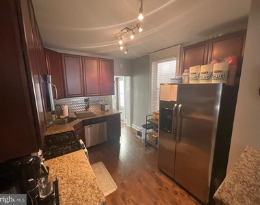 2938 E Thompson Street - Photo Thumbnail 7