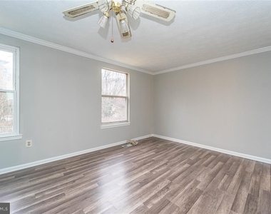 9428 Orbitan Court - Photo Thumbnail 10