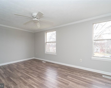 9428 Orbitan Court - Photo Thumbnail 15