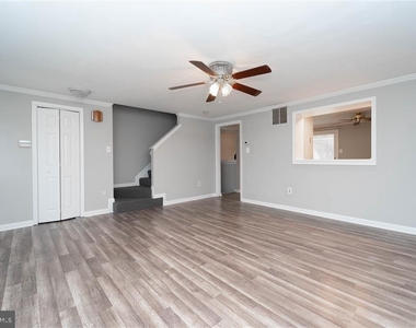 9428 Orbitan Court - Photo Thumbnail 8