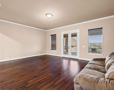 334 Blazing Star Dr - Photo Thumbnail 16