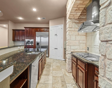 334 Blazing Star Dr - Photo Thumbnail 10