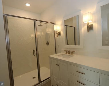 2512 W Peninsula Drive - Photo Thumbnail 8