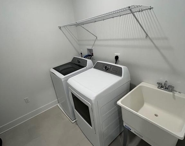 2512 W Peninsula Drive - Photo Thumbnail 1
