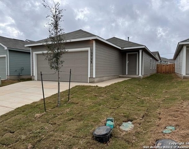 13722 Appleton Way - Photo Thumbnail 1