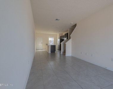 513 Spanish Oaks Way - Photo Thumbnail 7