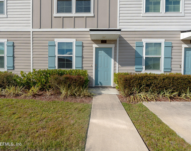 513 Spanish Oaks Way - Photo Thumbnail 1