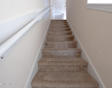 513 Spanish Oaks Way - Photo Thumbnail 9