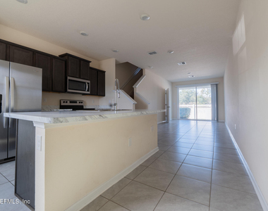513 Spanish Oaks Way - Photo Thumbnail 5