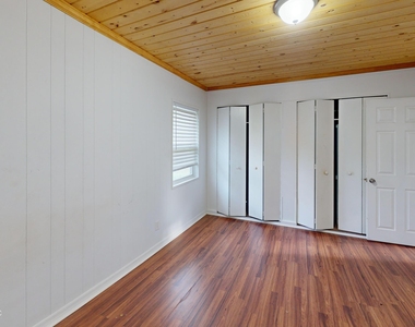 6926 Camelot Road - Photo Thumbnail 14