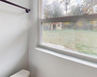 6926 Camelot Road - Photo Thumbnail 13
