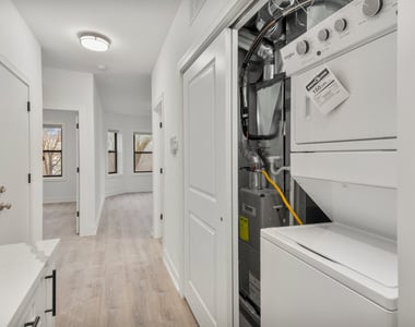 1904 N Whipple Street - Photo Thumbnail 4