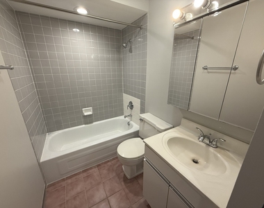 744 W Gordon Terrace - Photo Thumbnail 14