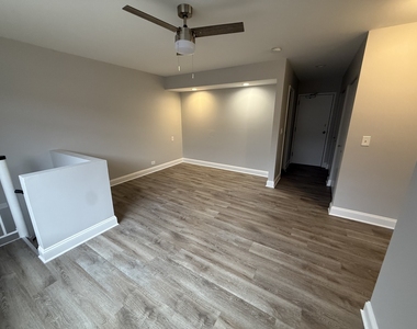 744 W Gordon Terrace - Photo Thumbnail 8