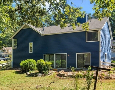990 Chapman Lane - Photo Thumbnail 14