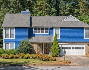 990 Chapman Lane - Photo Thumbnail 8