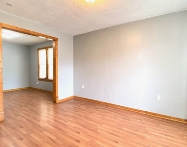 6833 S Green Street - Photo Thumbnail 4
