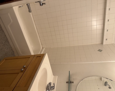 2346 S Marshall Boulevard - Photo Thumbnail 5