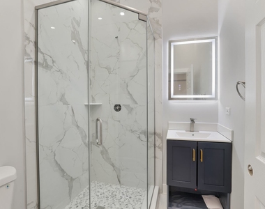 6240 W Belmont Avenue - Photo Thumbnail 9