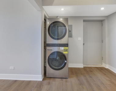 6240 W Belmont Avenue - Photo Thumbnail 10