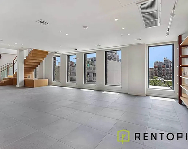 130 Hope Street - Photo Thumbnail 12