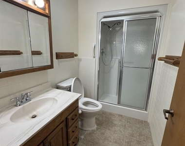 2500 Grant Street - Photo Thumbnail 7