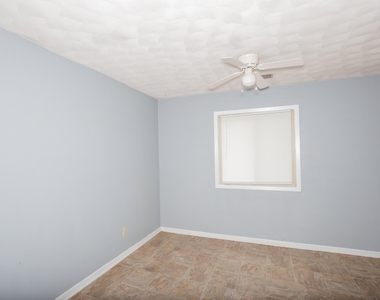 3430 Holiday Court - Photo Thumbnail 5