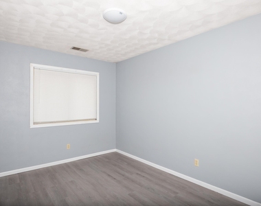 3430 Holiday Court - Photo Thumbnail 3