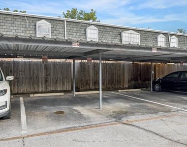 9031 Gaylord Street - Photo Thumbnail 15