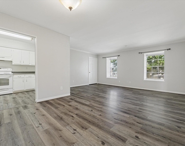 9031 Gaylord Street - Photo Thumbnail 6