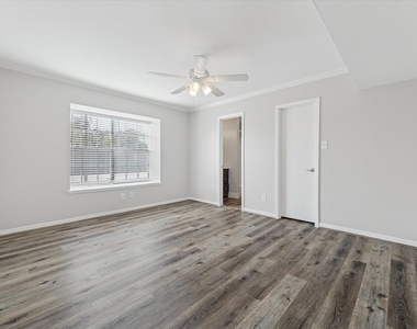 9031 Gaylord Street - Photo Thumbnail 10