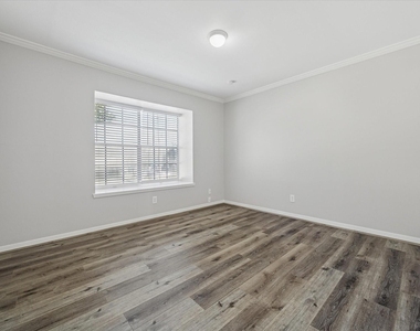 9031 Gaylord Street - Photo Thumbnail 25
