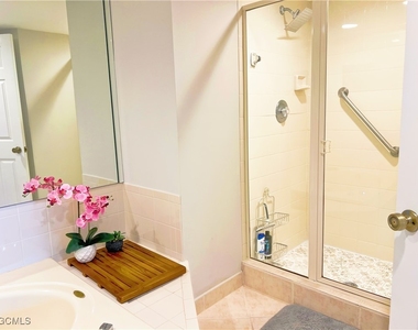 340 S Horse Creek Drive - Photo Thumbnail 13