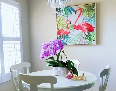 340 S Horse Creek Drive - Photo Thumbnail 7