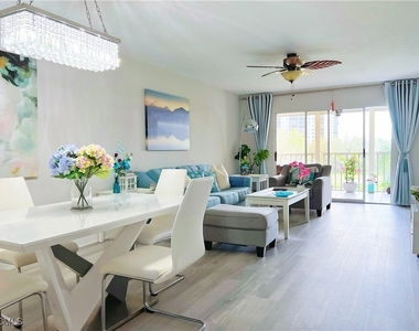 340 S Horse Creek Drive - Photo Thumbnail 6