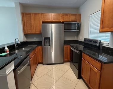 8555 Bernwood Cove Loop - Photo Thumbnail 5