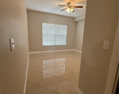 8555 Bernwood Cove Loop - Photo Thumbnail 7