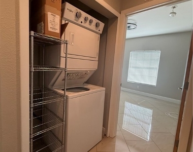 8555 Bernwood Cove Loop - Photo Thumbnail 18
