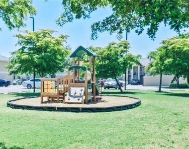 8555 Bernwood Cove Loop - Photo Thumbnail 27