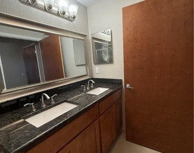 8555 Bernwood Cove Loop - Photo Thumbnail 12
