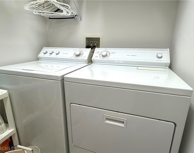 11081 Lakeland Circle - Photo Thumbnail 5