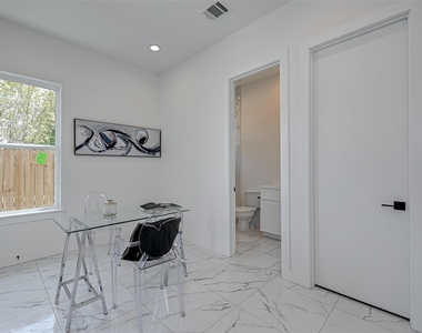 6030 Beall Street - Photo Thumbnail 8