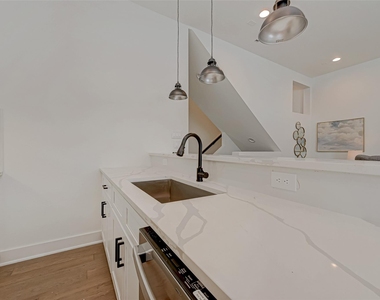 6030 Beall Street - Photo Thumbnail 12