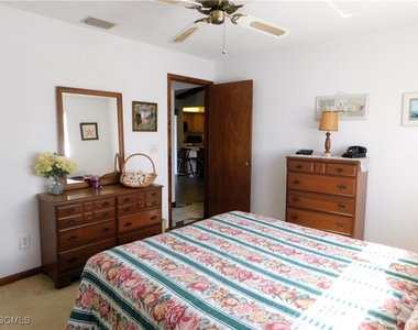 904 Se 18th Street - Photo Thumbnail 20
