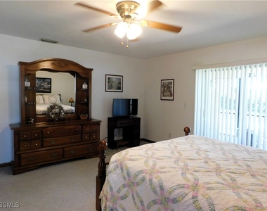 904 Se 18th Street - Photo Thumbnail 17