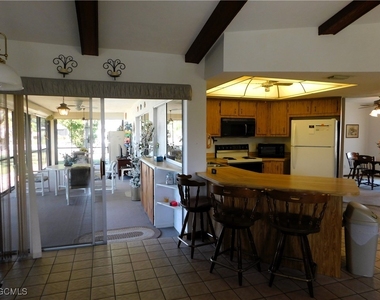 904 Se 18th Street - Photo Thumbnail 14
