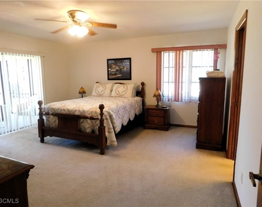 904 Se 18th Street - Photo Thumbnail 16