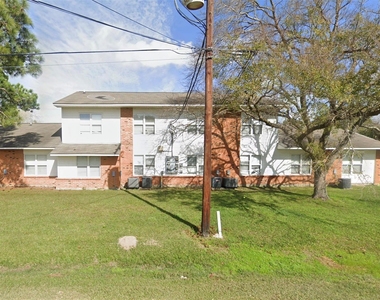 1800 W Third St - Photo Thumbnail 2