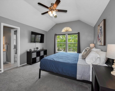 8219 Shoregrove Drive - Photo Thumbnail 20