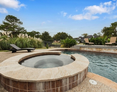 8219 Shoregrove Drive - Photo Thumbnail 25